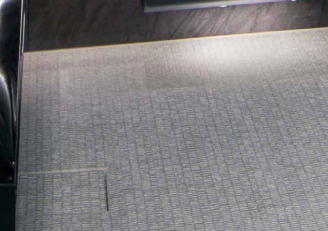 お掃除ラクラクほっカラリ床